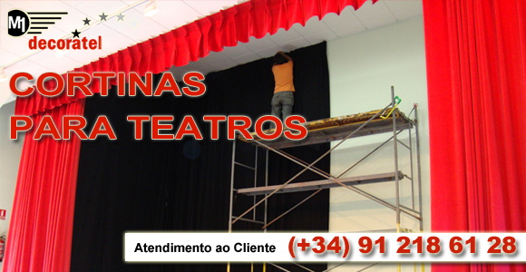 Montagem de cortinas para teatros